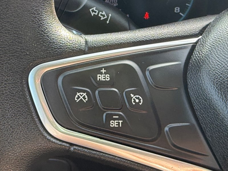 2018 Chevrolet Equinox LS - Photo 28