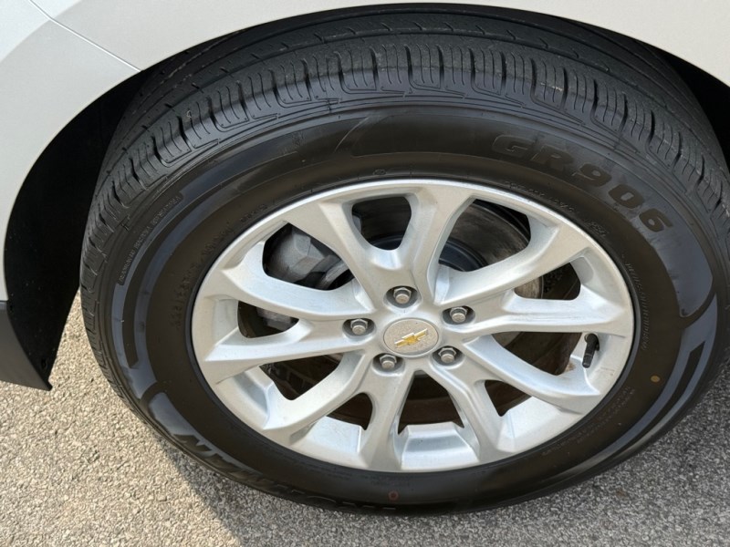 2018 Chevrolet Equinox LS - Photo 13