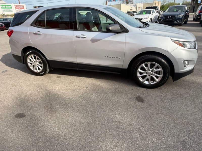 2018 Chevrolet Equinox LS - Photo 8