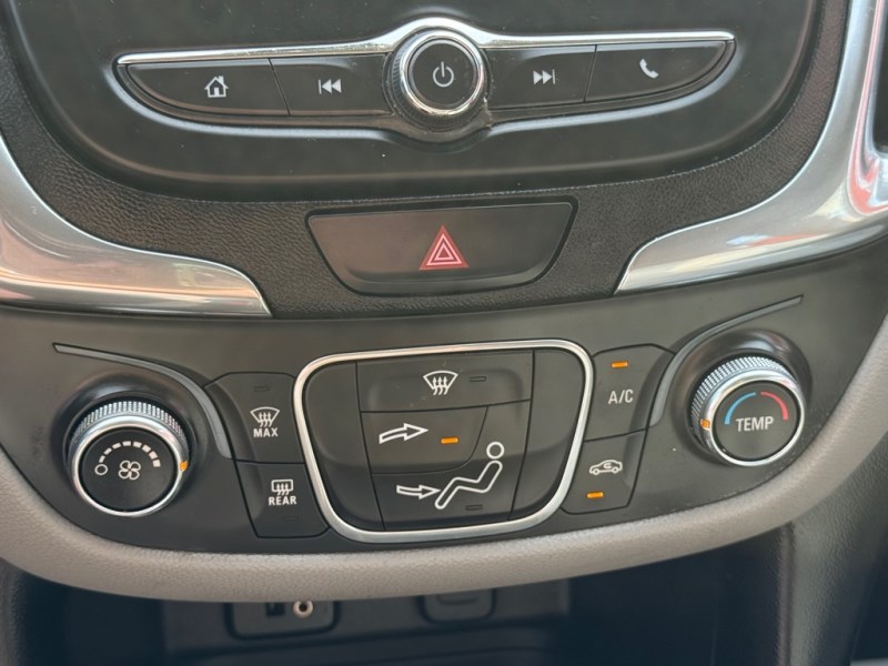 2018 Chevrolet Equinox LS - Photo 32