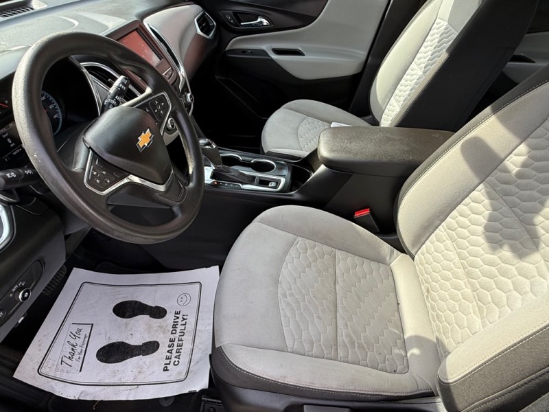 2018 Chevrolet Equinox LS - Photo 25