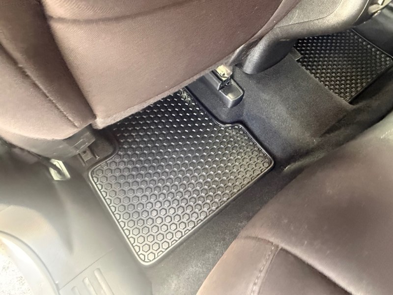2019 Jeep Cherokee Latitude - Photo 23