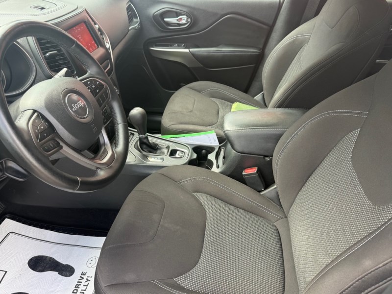 2019 Jeep Cherokee Latitude - Photo 25