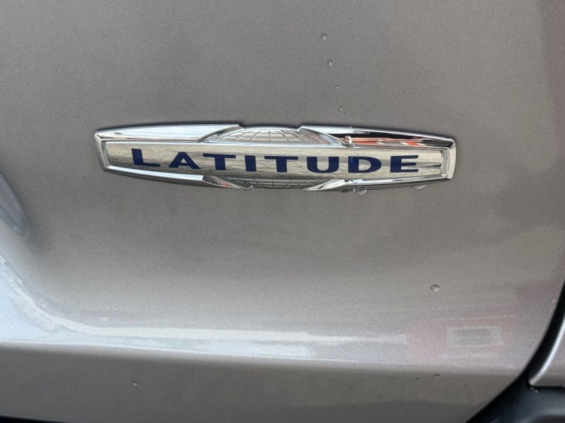 2019 Jeep Cherokee Latitude - Photo 17