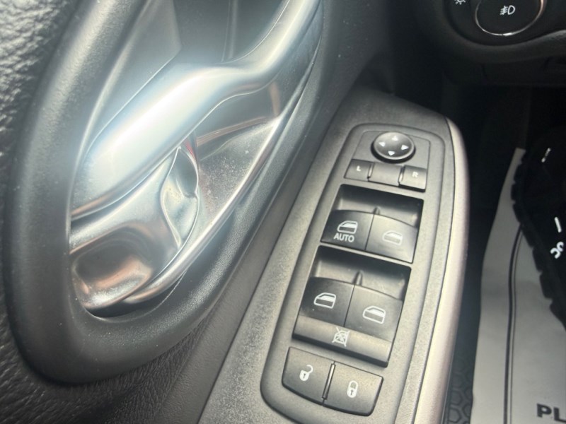 2019 Jeep Cherokee Latitude - Photo 27