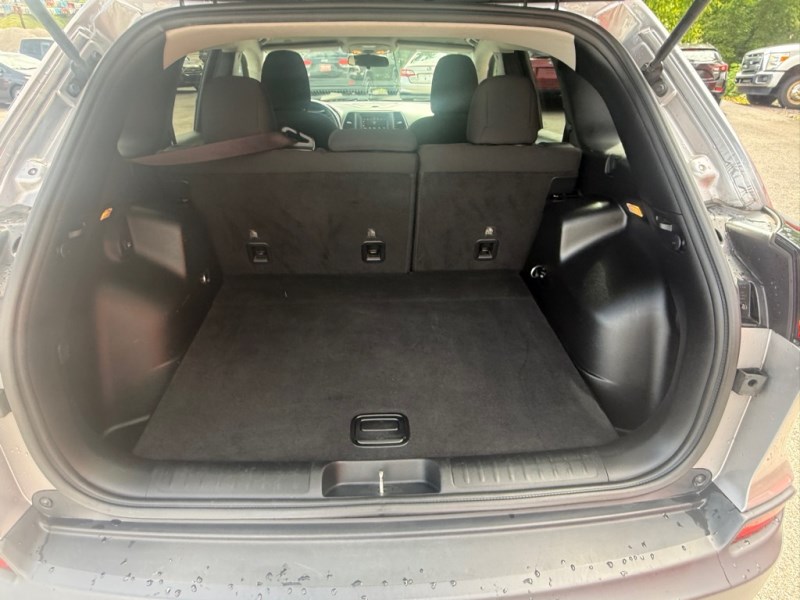 2019 Jeep Cherokee Latitude - Photo 20