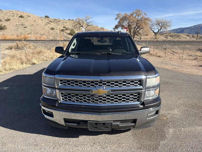 Additional photo of vehicle.
