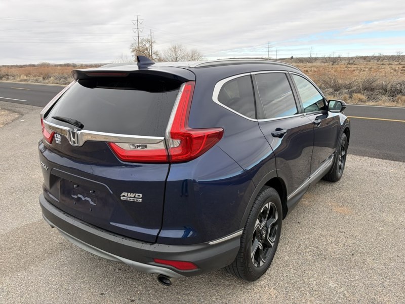 Additional photo of vehicle.