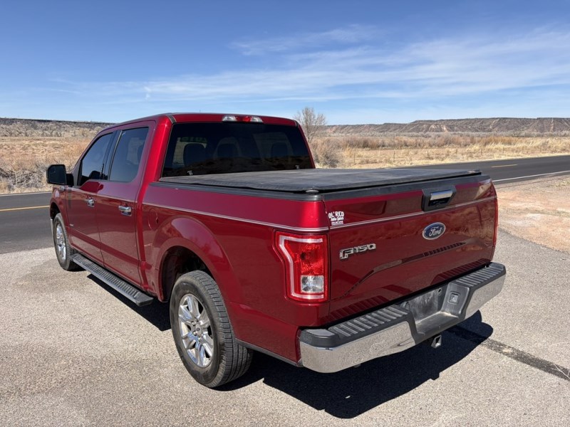 Additional photo of vehicle.