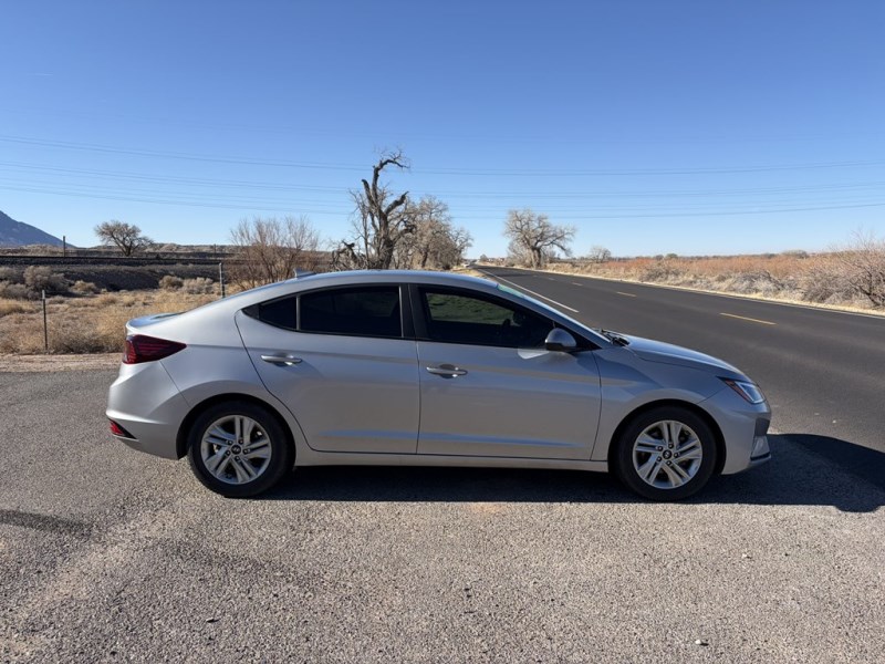 Additional photo of vehicle.