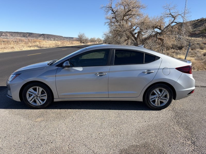 Additional photo of vehicle.