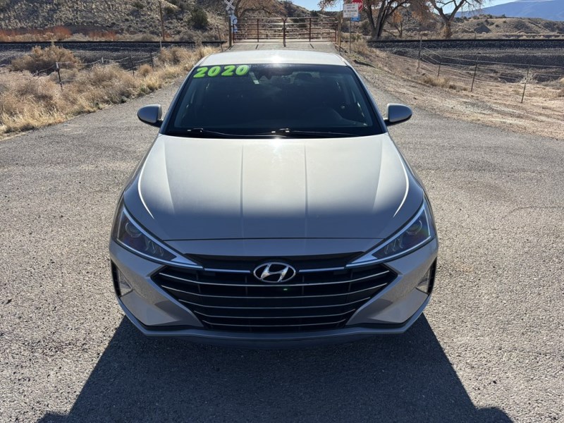 Additional photo of vehicle.