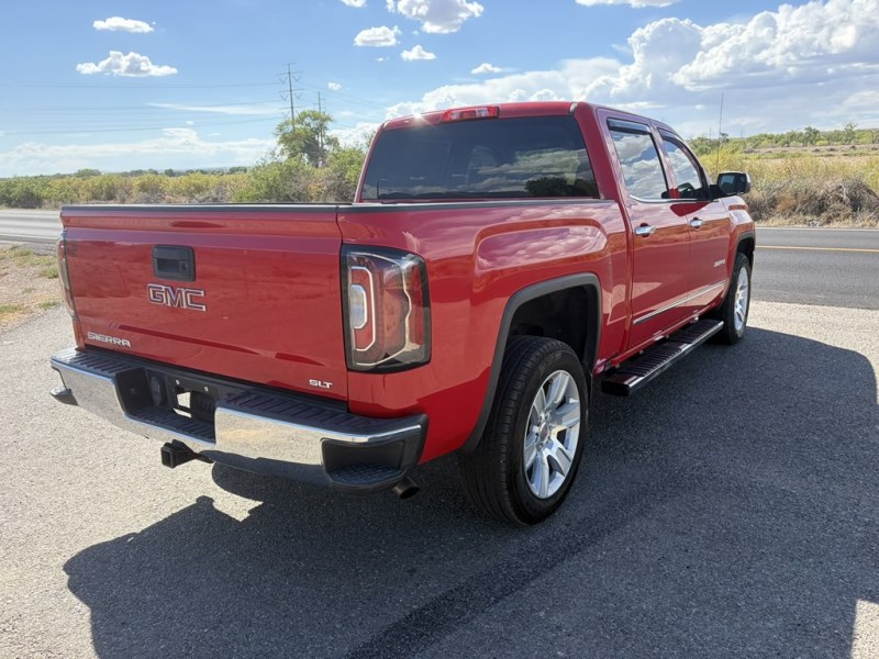 Additional photo of vehicle.