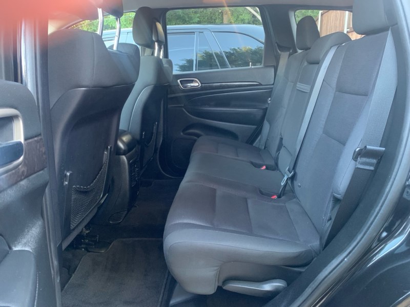 Additional photo of vehicle.