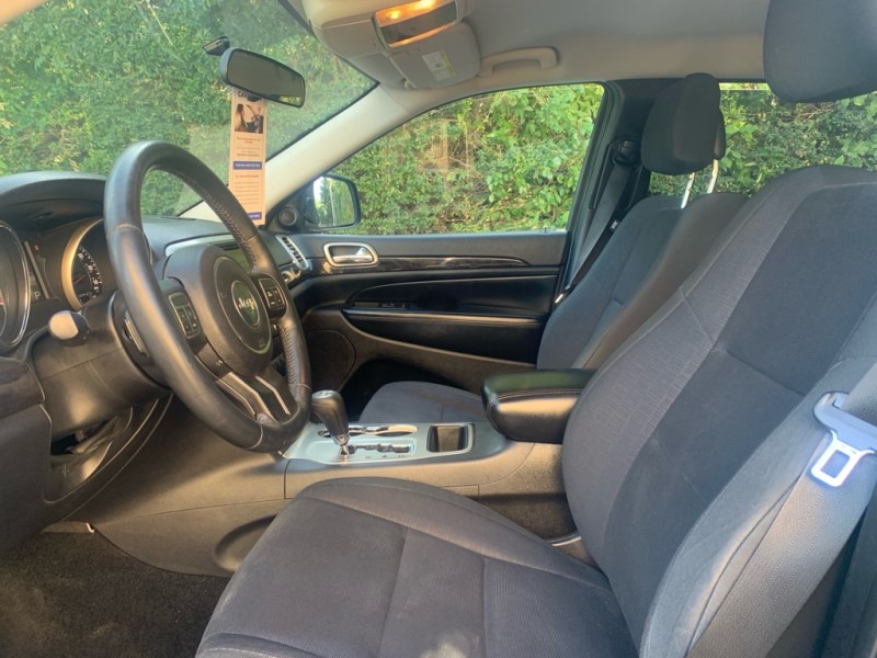 Additional photo of vehicle.