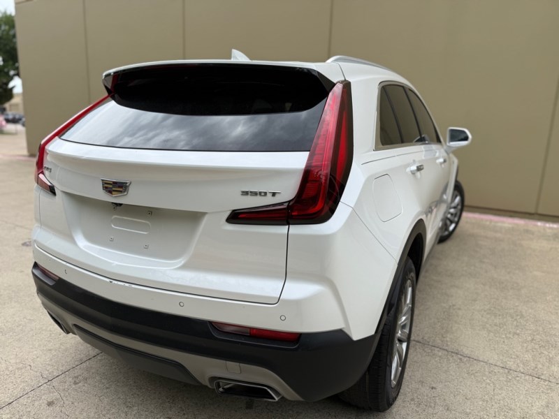 Additional photo of vehicle.