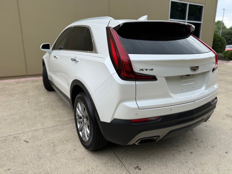 Additional photo of vehicle.