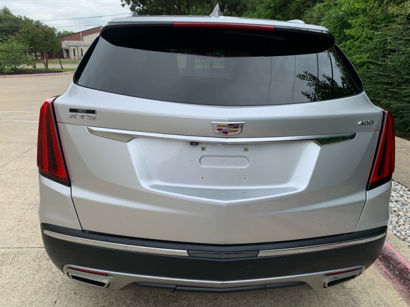 Additional photo of vehicle.