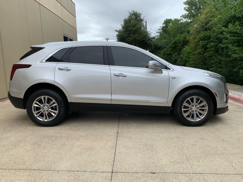 Additional photo of vehicle.