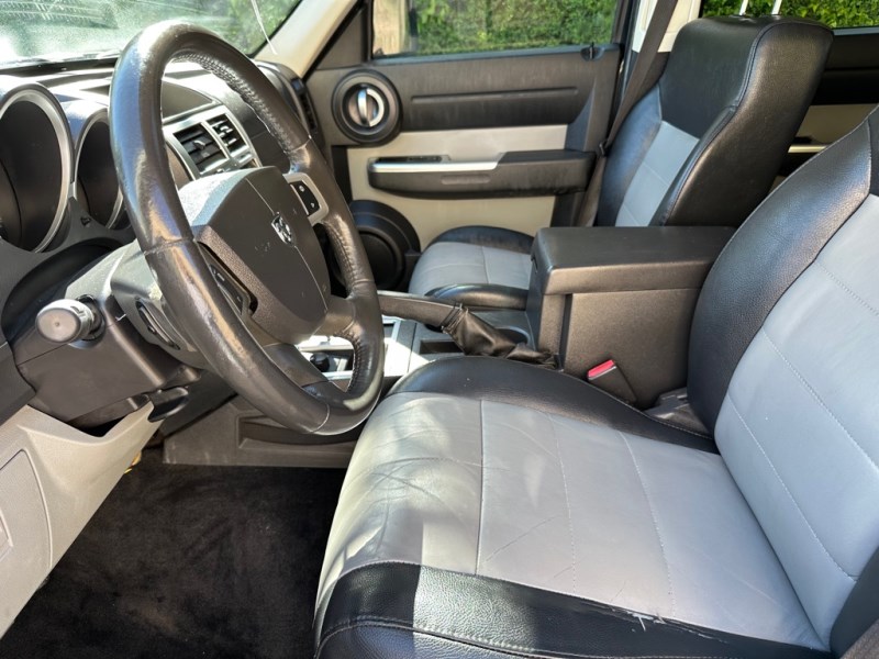 Additional photo of vehicle.