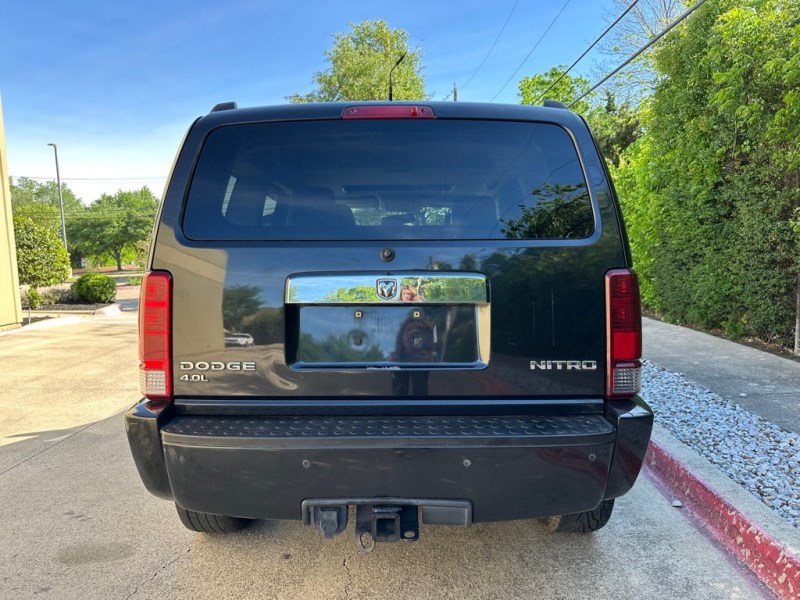 Additional photo of vehicle.