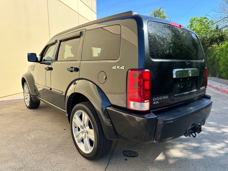 Additional photo of vehicle.