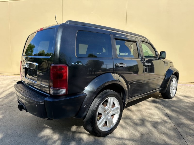 Additional photo of vehicle.