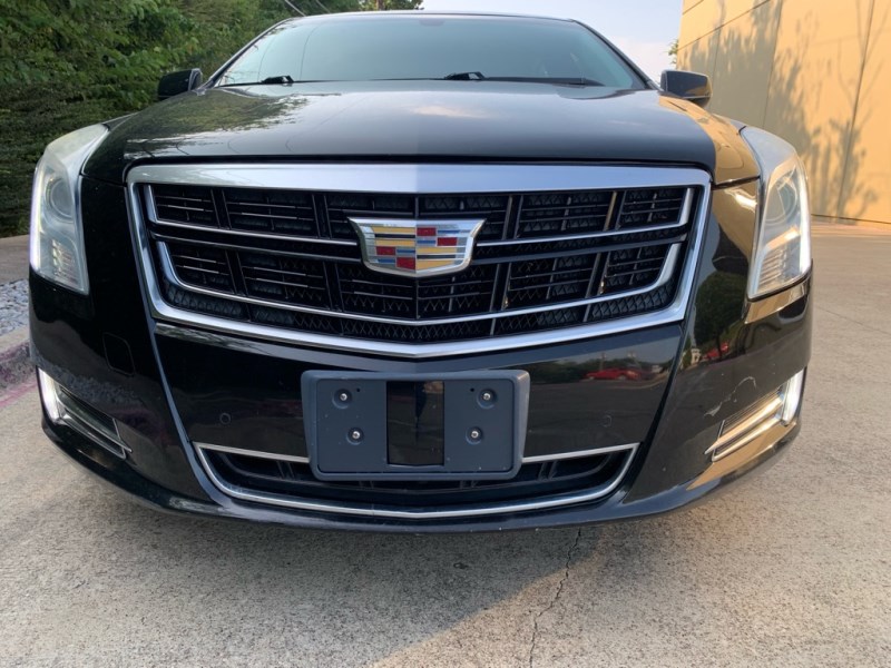 Additional photo of vehicle.