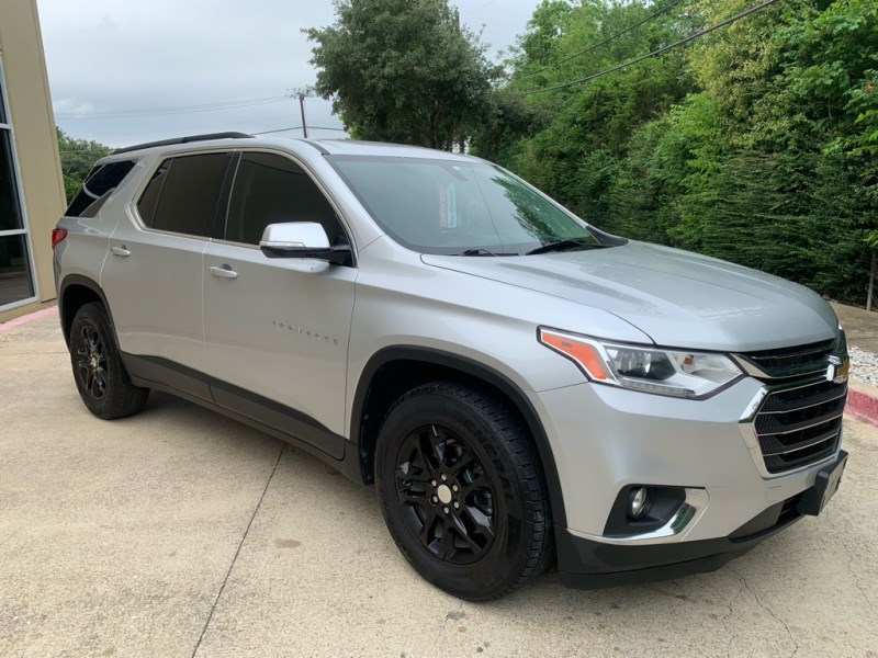 Additional photo of vehicle.