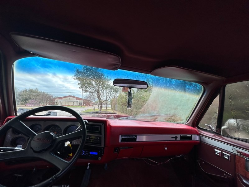 Additional photo of vehicle.