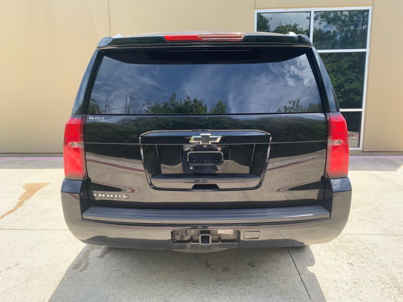 Additional photo of vehicle.
