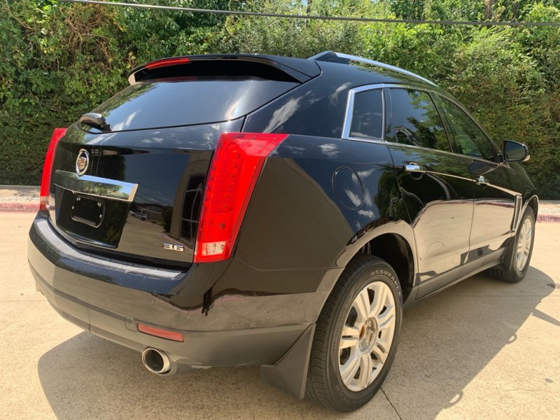 Additional photo of vehicle.