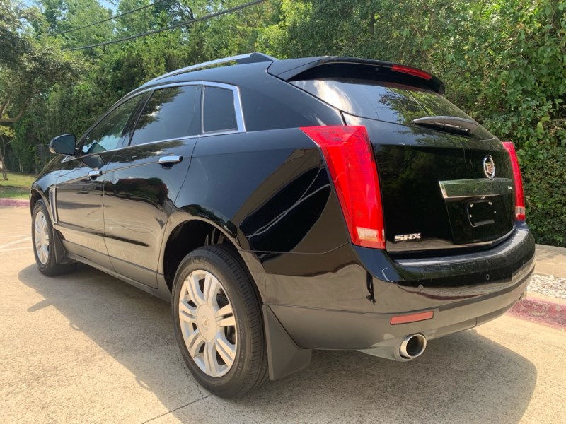 Additional photo of vehicle.