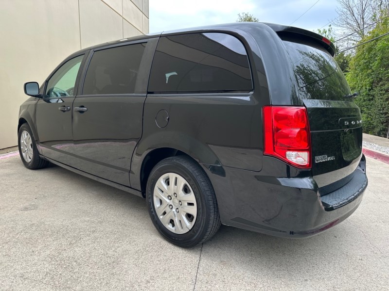 Additional photo of vehicle.