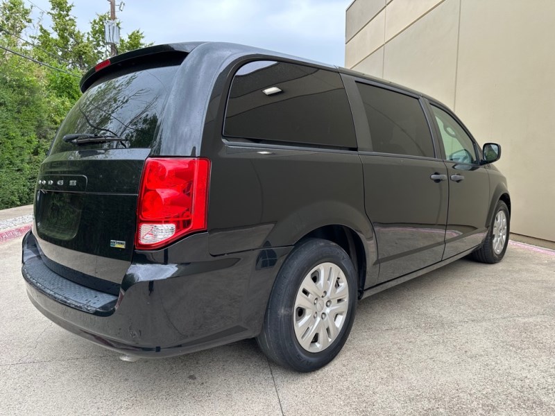 Additional photo of vehicle.