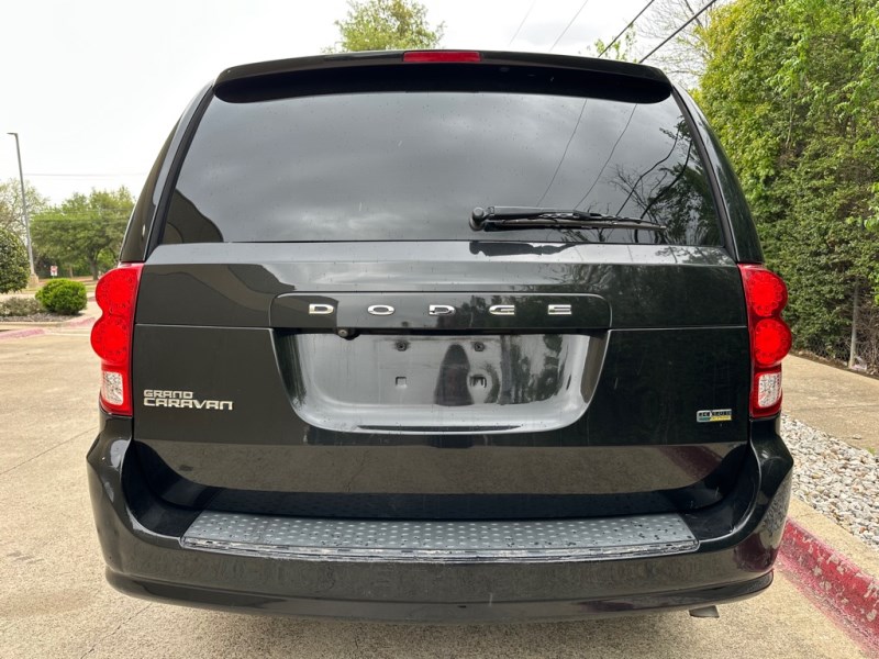 Additional photo of vehicle.