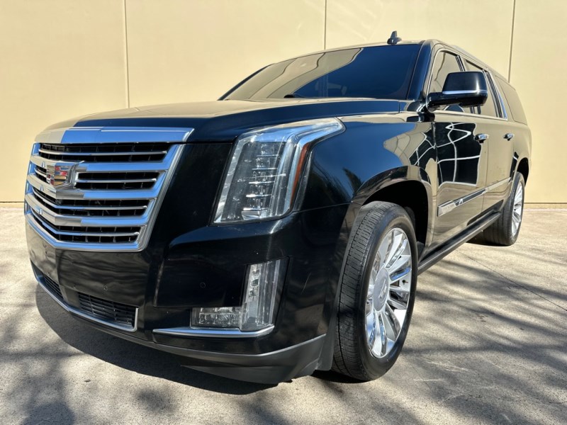 Additional photo of vehicle.