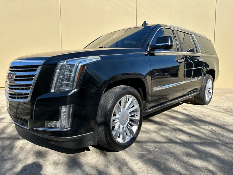 Additional photo of vehicle.