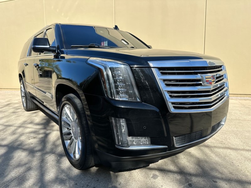 Additional photo of vehicle.