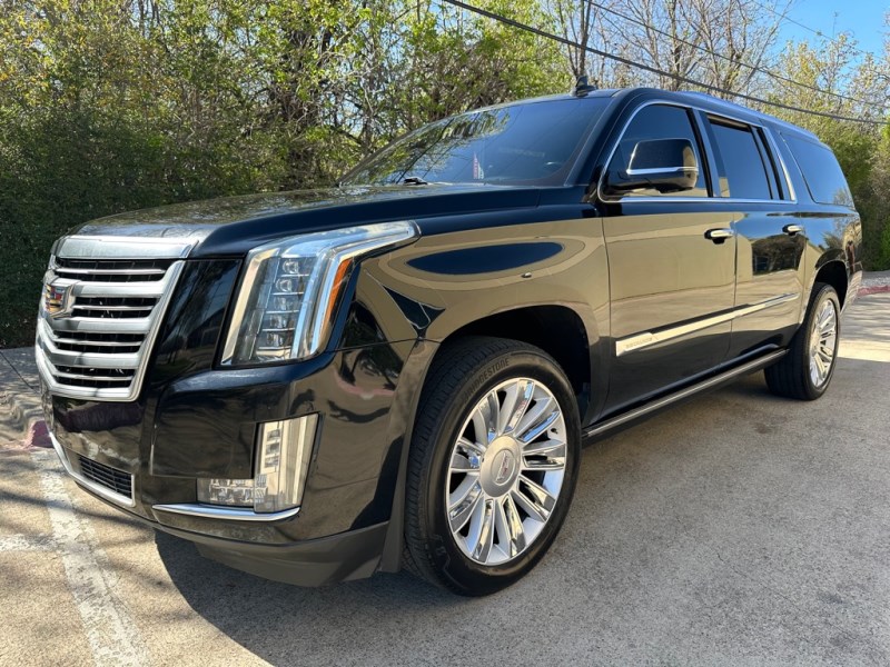 Additional photo of vehicle.