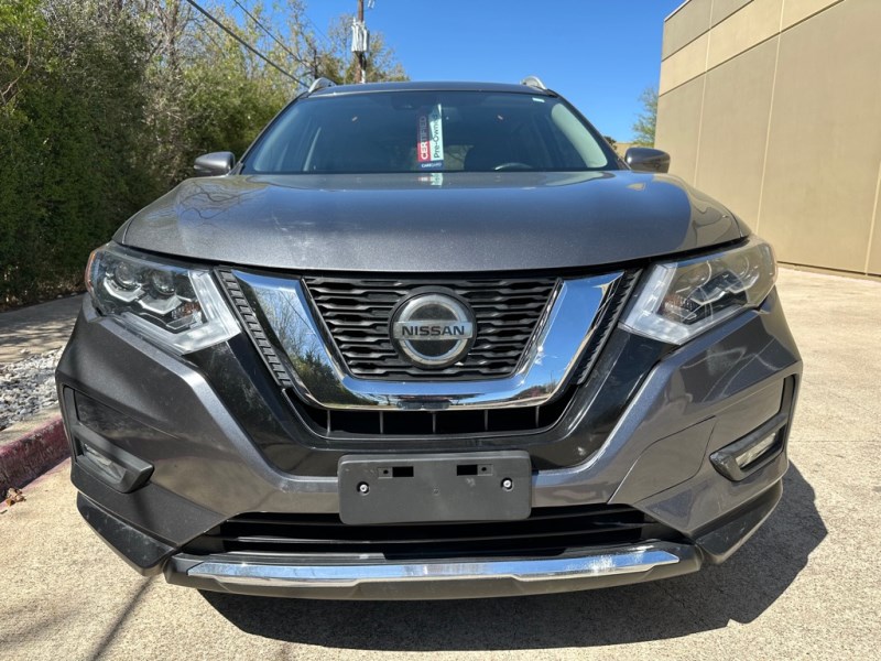 Additional photo of vehicle.