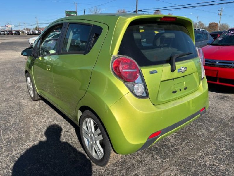 Additional photo of vehicle.