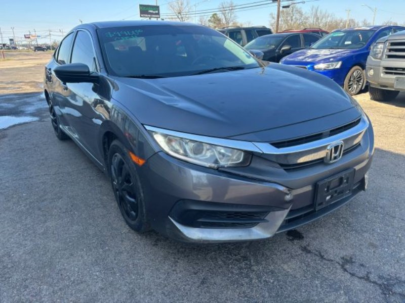 Additional photo of vehicle.
