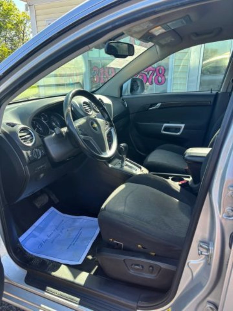 Additional photo of vehicle.