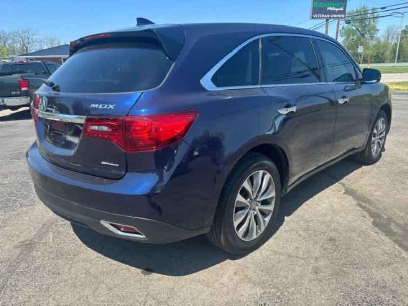 Additional photo of vehicle.