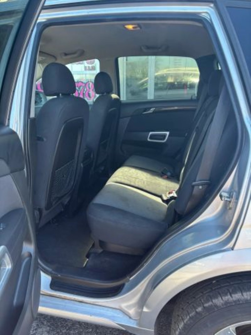 Additional photo of vehicle.