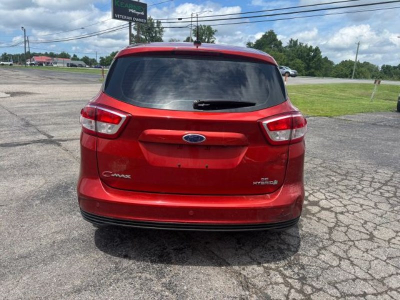 Additional photo of vehicle.