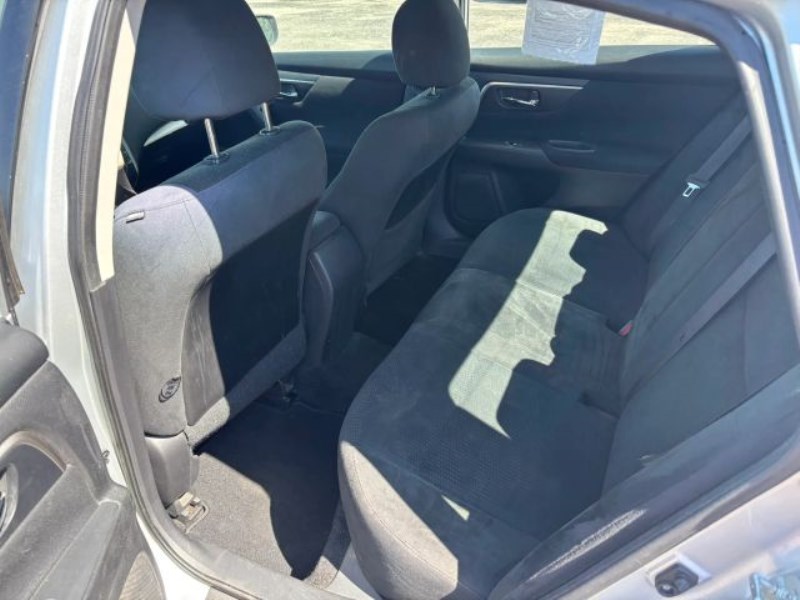 Additional photo of vehicle.