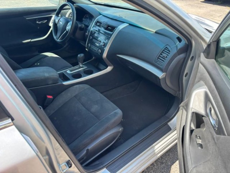 Additional photo of vehicle.