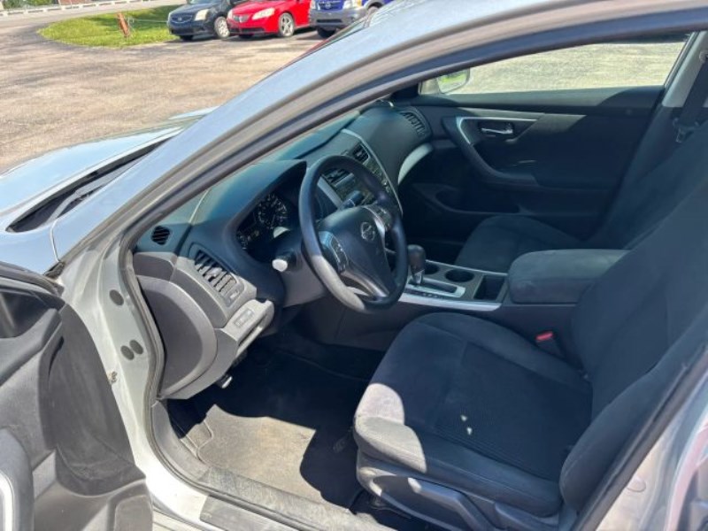 Additional photo of vehicle.